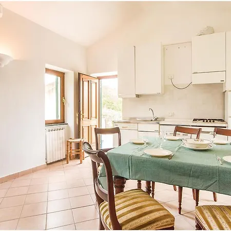 Casa Marta Apartment *